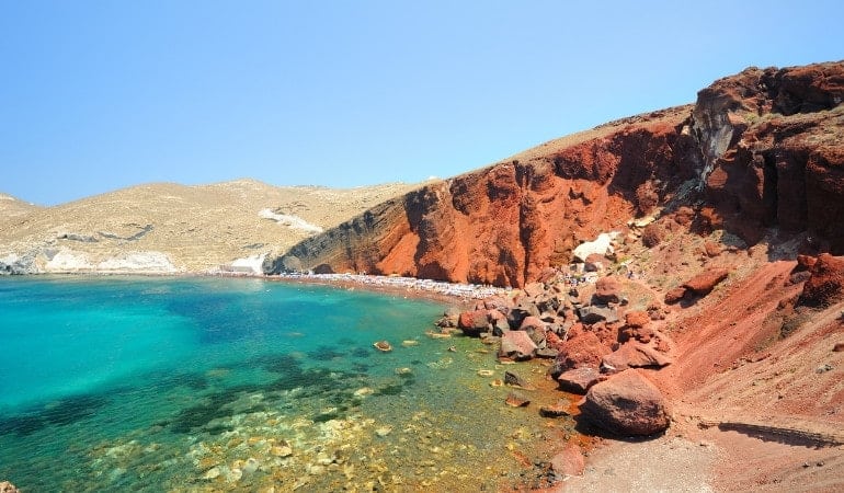 Playa Roja, una de las playas que ver en Santorini