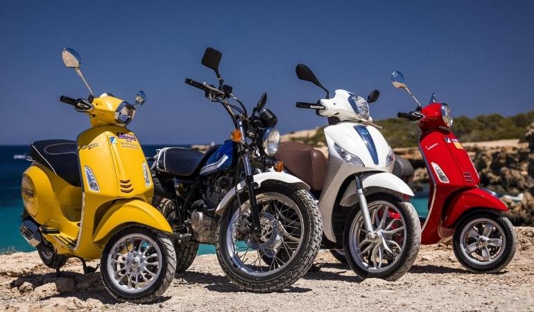 moto, alquiler de vehículos en Ibiza