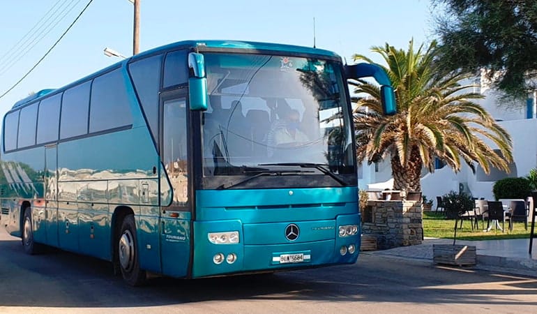 moverse por Naxos en autobús